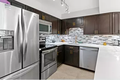 842 NE 20th Drive #842, Wilton Manors, FL 33305 - Photo 5