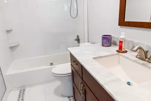 842 NE 20th Dr, Wilton Manors, FL 33305 - Photo 19