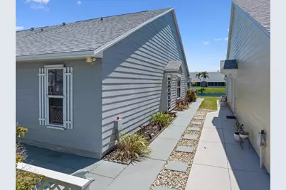 2538 SE Tropical East Circle, Port Saint Lucie, FL 34952 - Photo 5