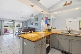 2538 SE Tropical E Cir, Port Saint Lucie, FL 34952 - Photo 15