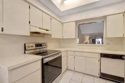 10884 Waterberry Court, Boca Raton, FL 33498 - Photo 7