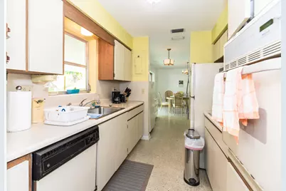 308 Australian Circle, Lake Park, FL 33403 - Photo 9