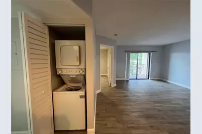 400 Palm Circle W #Unit 302, Pembroke Pines, FL 33025 - Photo 11