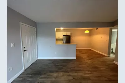 400 Palm Circle W #Unit 302, Pembroke Pines, FL 33025 - Photo 3