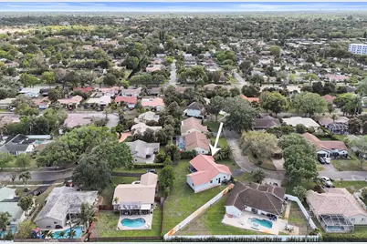 2881 NW 98th Way, Coral Springs, FL 33065 - Photo 3