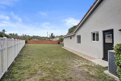 2881 NW 98th Way, Coral Springs, FL 33065 - Photo 53