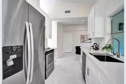 2881 NW 98th Way, Coral Springs, FL 33065 - Photo 31