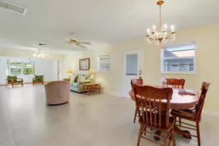 129 Mockingbird Ln, Delray Beach, FL 33445 - Photo 9