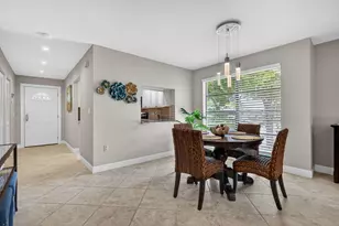 41 Stratford Ln W, Boynton Beach, FL 33436 - Photo 11