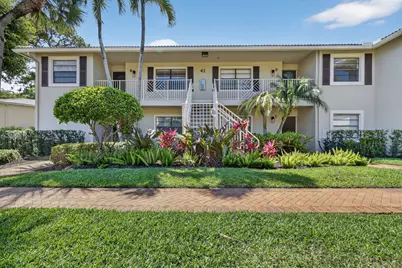 41 Stratford Lane W #B, Boynton Beach, FL 33436 - Photo 1