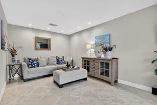41 Stratford Ln W, Boynton Beach, FL 33436 - Photo 3