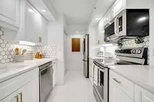 3000 N Ocean Dr, Singer Island, FL 33404 - Photo 17