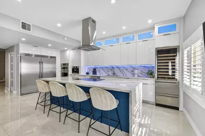 724 SW 1st Avenue, Pompano Beach, FL 33060 - Photo 1