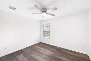 1526 SW Dycus Ave, Port Saint Lucie, FL 34953 - Photo 17