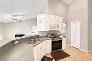 1526 SW Dycus Ave, Port Saint Lucie, FL 34953 - Photo 5