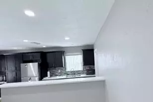 2710 NW 24th Ave, Oakland Park, FL 33311 - Photo 7