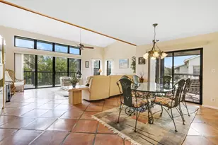 2206 S Fairway Dr S, Jupiter, FL 33477 - Photo 7