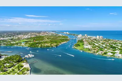 2206 S Fairway Dr S, Jupiter, FL 33477 - Photo 29