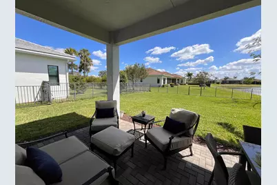 5663 Saint Armands Way, The Acreage, FL 33470 - Photo 13