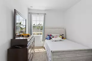 4008 NW 11 Dr, Lauderhill, FL 33313 - Photo 15