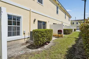 4008 NW 11 Dr, Lauderhill, FL 33313 - Photo 21