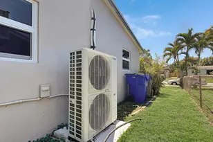 6751 Cody St, Hollywood, FL 33024 - Photo 9