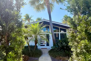 2015 Notre Dame Dr, Lake Worth Beach, FL 33460 - Photo 1