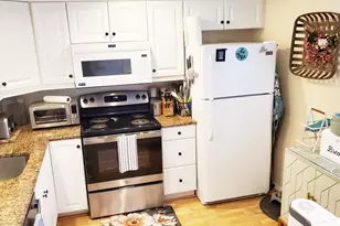 2515 NE 1st Ct, Boynton Beach, FL 33435 - Photo 11