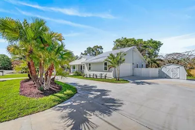2366 SE Country Club Lane, Stuart, FL 34996 - Photo 5