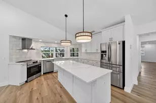 2366 SE Country Club Ln, Stuart, FL 34996 - Photo 23