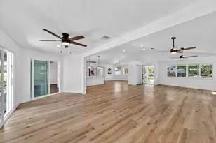 2366 SE Country Club Ln, Stuart, FL 34996 - Photo 33
