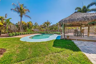 2366 SE Country Club Ln, Stuart, FL 34996 - Photo 41