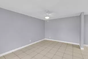 333 SE Martin Ave, Stuart, FL 34996 - Photo 11