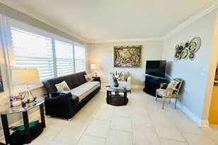 310 Grantham A, Deerfield Beach, FL 33442 - Photo 3
