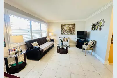 310 Grantham A, Deerfield Beach, FL 33442 - Photo 3