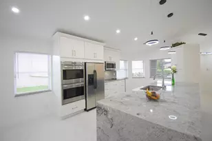 11071 Baybreeze Way, Boca Raton, FL 33428 - Photo 3