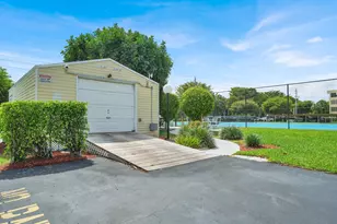 23277 Barwood Ln N, Boca Raton, FL 33428 - Photo 45