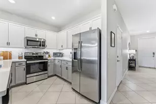 4660 Silver Saw Ln, Lake Worth, FL 33463 - Photo 13