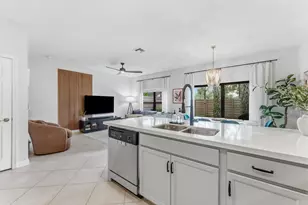 4660 Silver Saw Ln, Lake Worth, FL 33463 - Photo 15