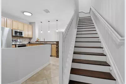 9902 Lago Drive, Boynton Beach, FL 33472 - Photo 11