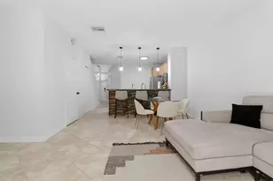 9902 Lago Dr, Boynton Beach, FL 33472 - Photo 7