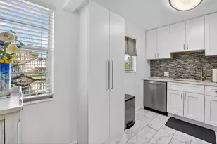 150 Mansfield D, Boca Raton, FL 33434 - Photo 11