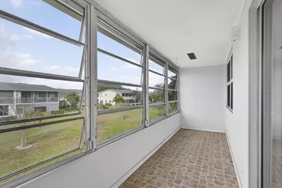 155 Windsor G, West Palm Beach, FL 33417 - Photo 19