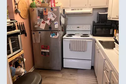 302 Northampton O, West Palm Beach, FL 33417 - Photo 9