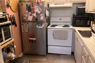 302 Northampton O, West Palm Beach, FL 33417 - Photo 9