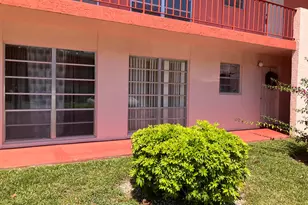 17 Golfs Edge, West Palm Beach, FL 33417 - Photo 1