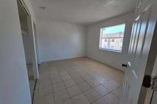 4760 NW 24th Ct, Lauderdale Lakes, FL 33313 - Photo 9