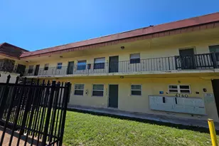 4760 NW 24th Ct, Lauderdale Lakes, FL 33313 - Photo 17