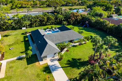 8811 Pinion Drive, Wellington, FL 33467 - Photo 39