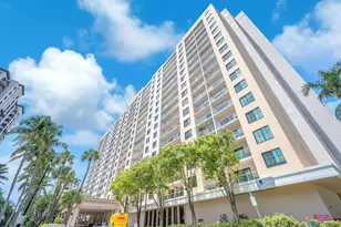 100 Kings Point Dr, Sunny Isles Beach, FL 33160 - Photo 25